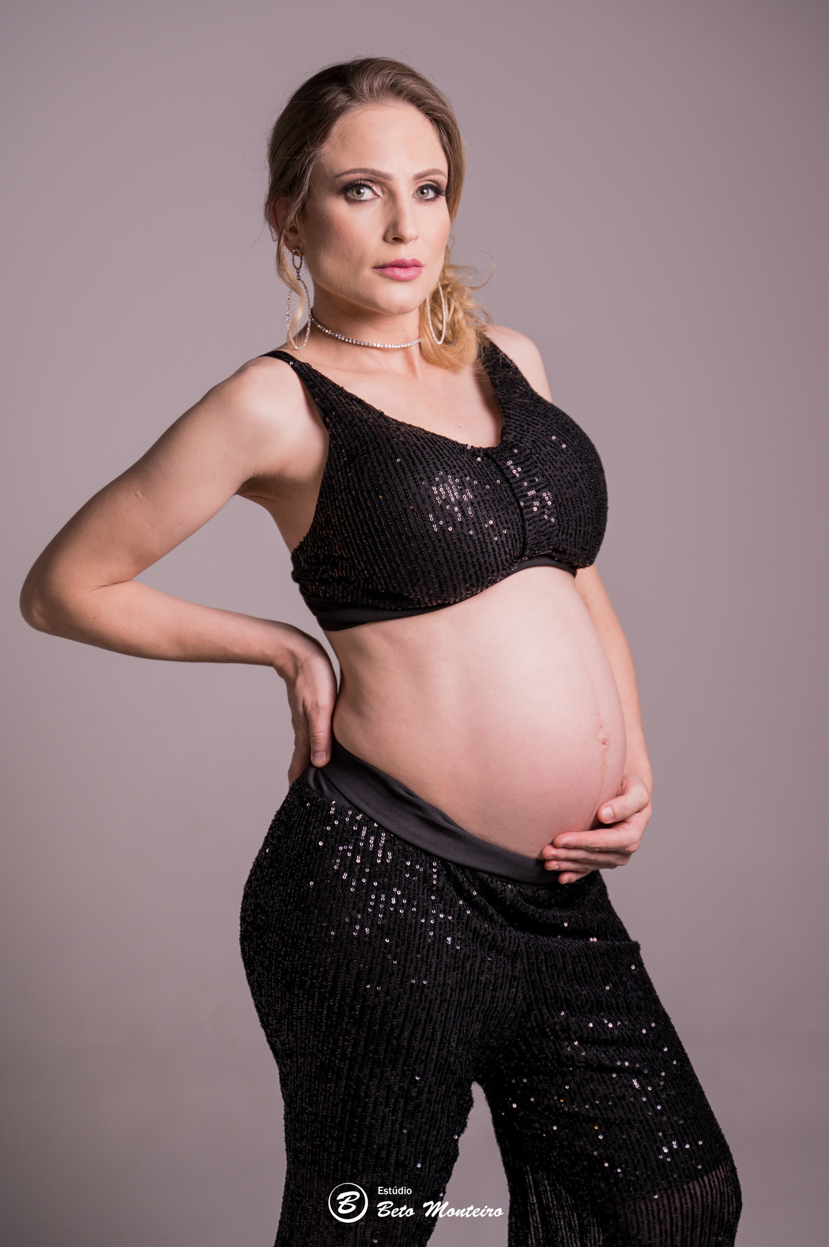 Book Gestante e Família em Curitiba - Book de gestante em estúdio - ensaio de gestante - book em estúdio - sessão fotográfica - Grávida - Gestação - Sessão de gestante - Estúdio Beto Monteiro - Andressa Troian - Andry - Anna Mey