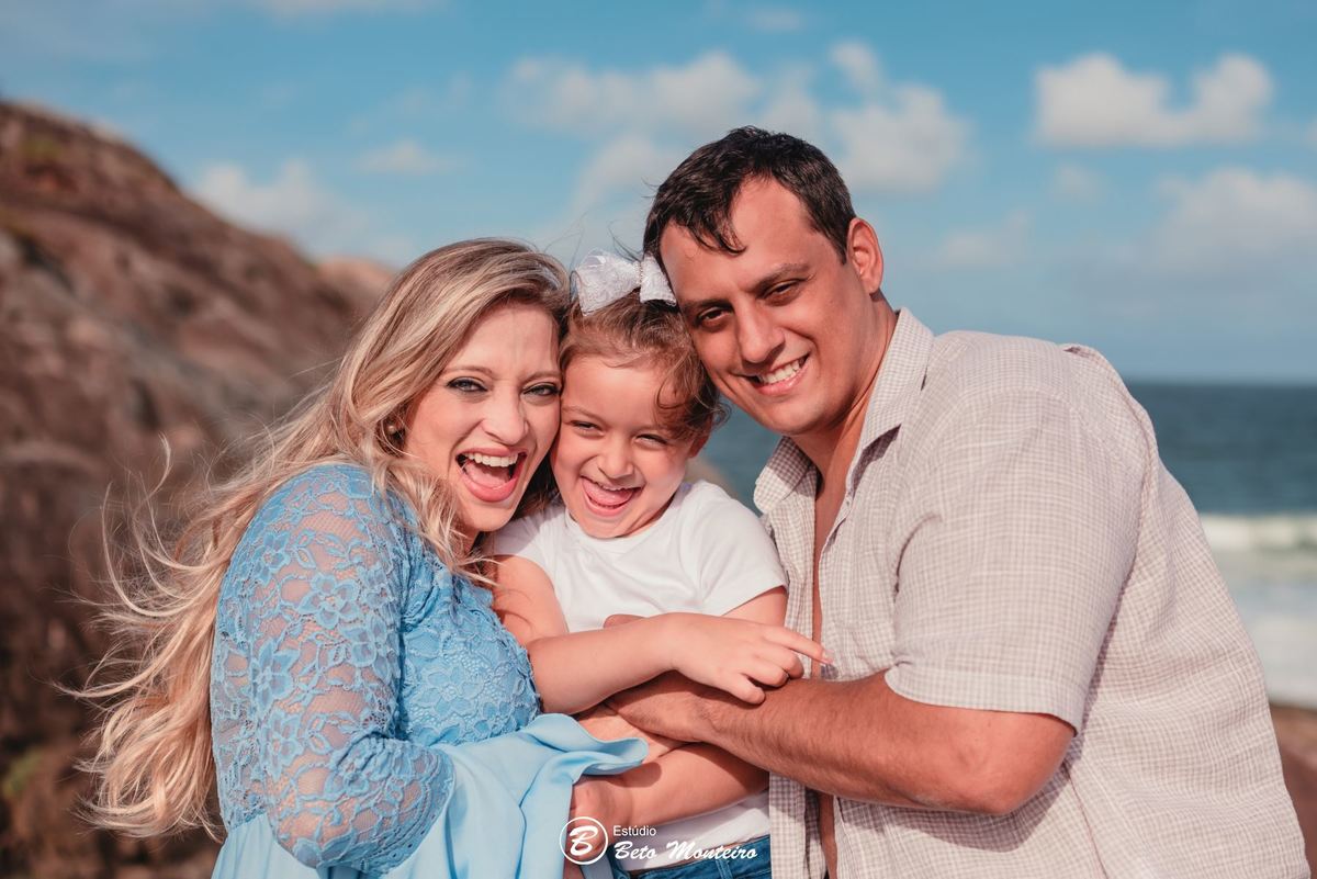 Book Gestante e Família em Curitiba - Book gestante - Book de gestante lifestyle - Fotos ao ar livre - Grávida - Gestação - Book de gestante na praia - São Chico - Estúdio Beto Monteiro - São Francisco do Sul - Andrea - Juliano - Amanda - Bianca