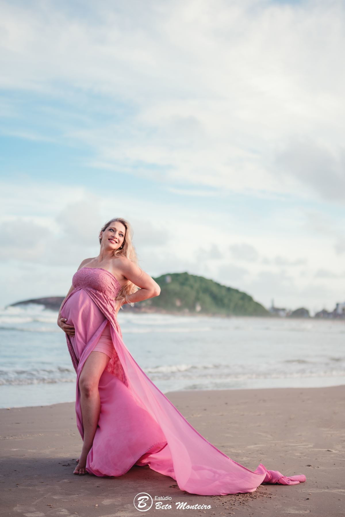 Book Gestante e Família em Curitiba - Book gestante - Book de gestante lifestyle - Fotos ao ar livre - Grávida - Gestação - Book de gestante na praia - São Chico - Estúdio Beto Monteiro - São Francisco do Sul - Andrea - Juliano - Amanda - Bianca