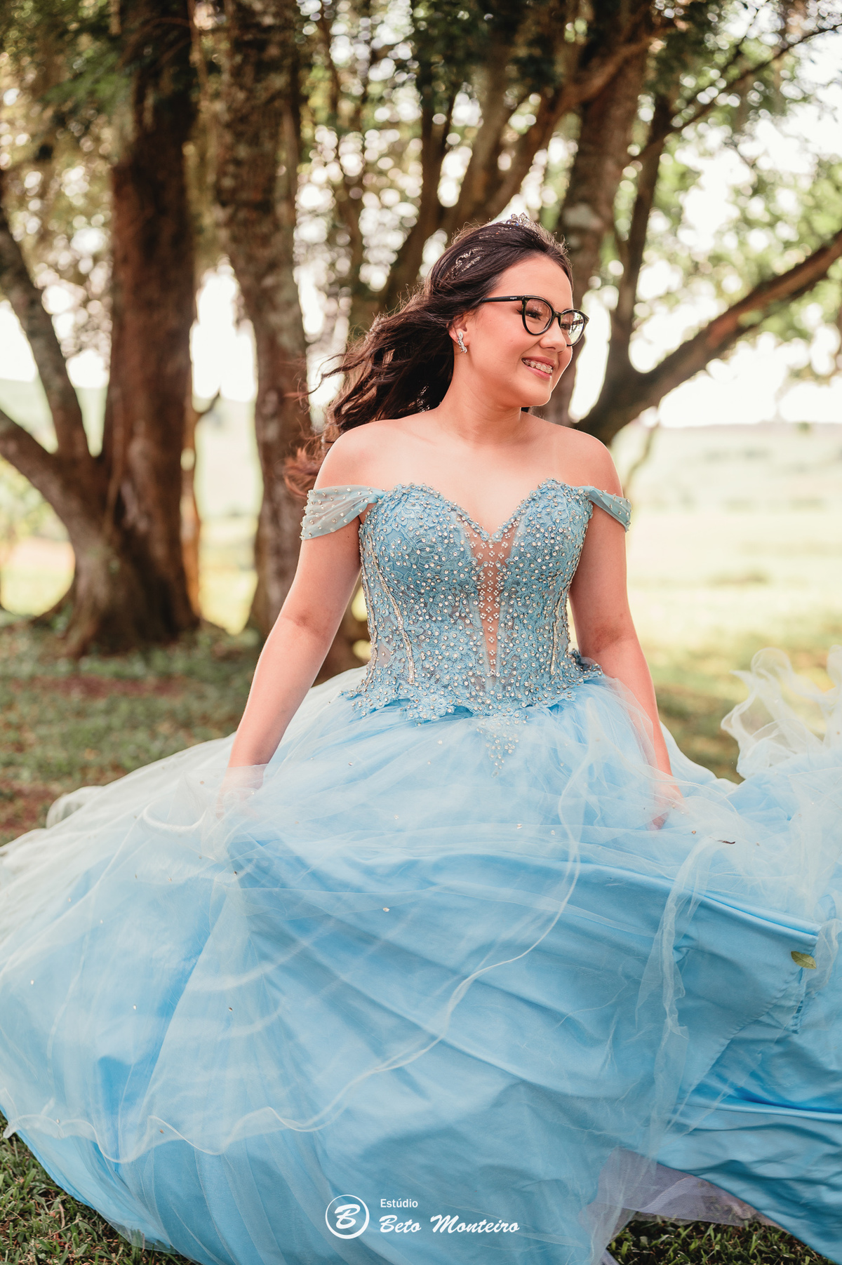 Aniversário de 15 anos - Foto e Filmagem - Debutante - Estúdio Beto Monteiro - Curitiba - fotografo de 15 anos - fotógrafa - sessão de fotos - book de fotos - book de 15 anos - fotografo - espaço do campo - vestido de debutante - Lais - Lais Gavloski