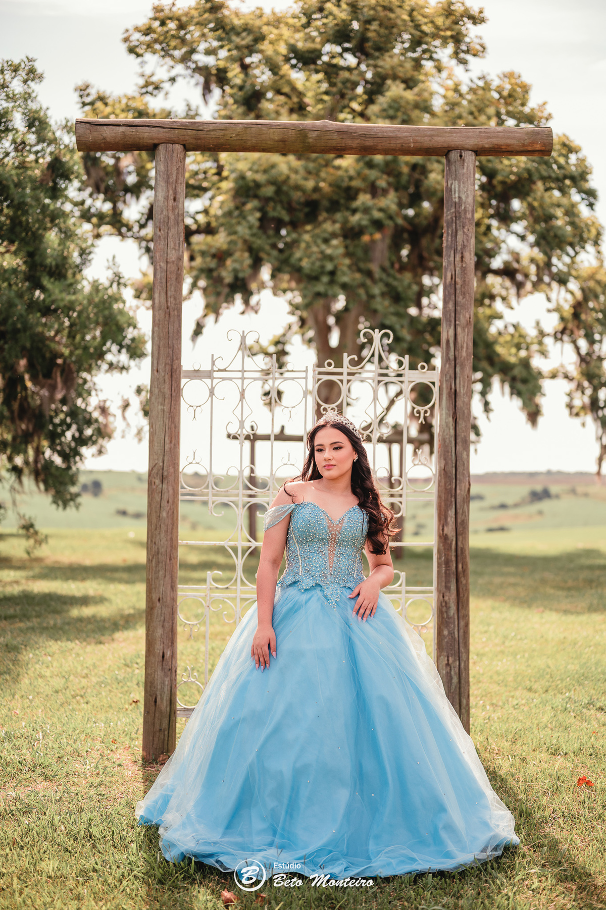 Aniversário de 15 anos - Foto e Filmagem - Debutante - Estúdio Beto Monteiro - Curitiba - fotografo de 15 anos - fotógrafa - sessão de fotos - book de fotos - book de 15 anos - fotografo - espaço do campo - vestido de debutante - Lais - Lais Gavloski