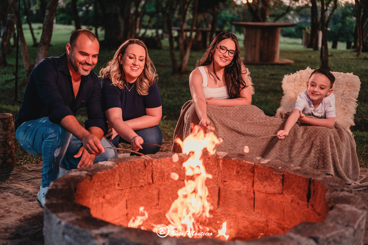 Aniversário de 15 anos - Foto e Filmagem - Debutante - Estúdio Beto Monteiro - Curitiba - fotografo de 15 anos - fotógrafa - sessão de fotos - book de fotos - book de 15 anos - fotografo - espaço do campo - vestido de debutante - Lais - Lais Gavloski