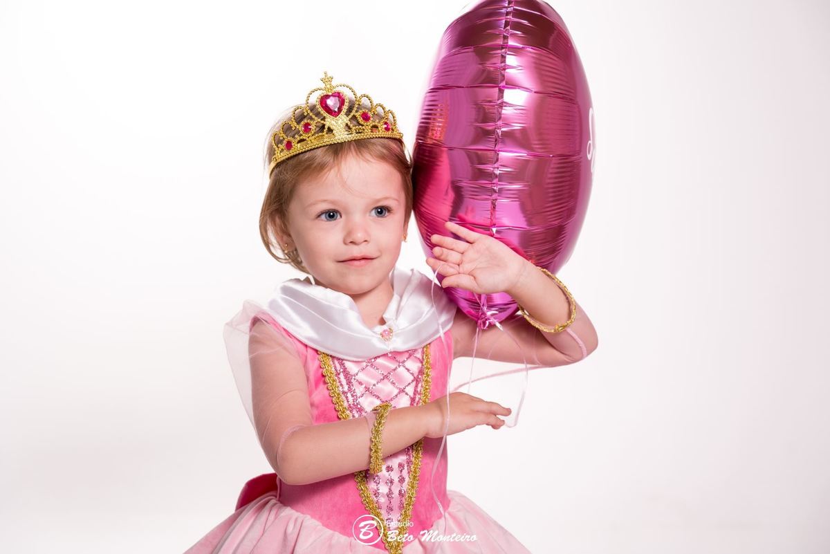 Book fotográfico Infantil - Book de fotos - Book de Criança - Book de Bebê - Book Menina - Book Menino - Book 3 anos - 3 aninhos - Bela adormecida - princesa Aurora - book de família - Estúdio Beto Monteiro - Curitiba - Sarah -  Angela - Sandro