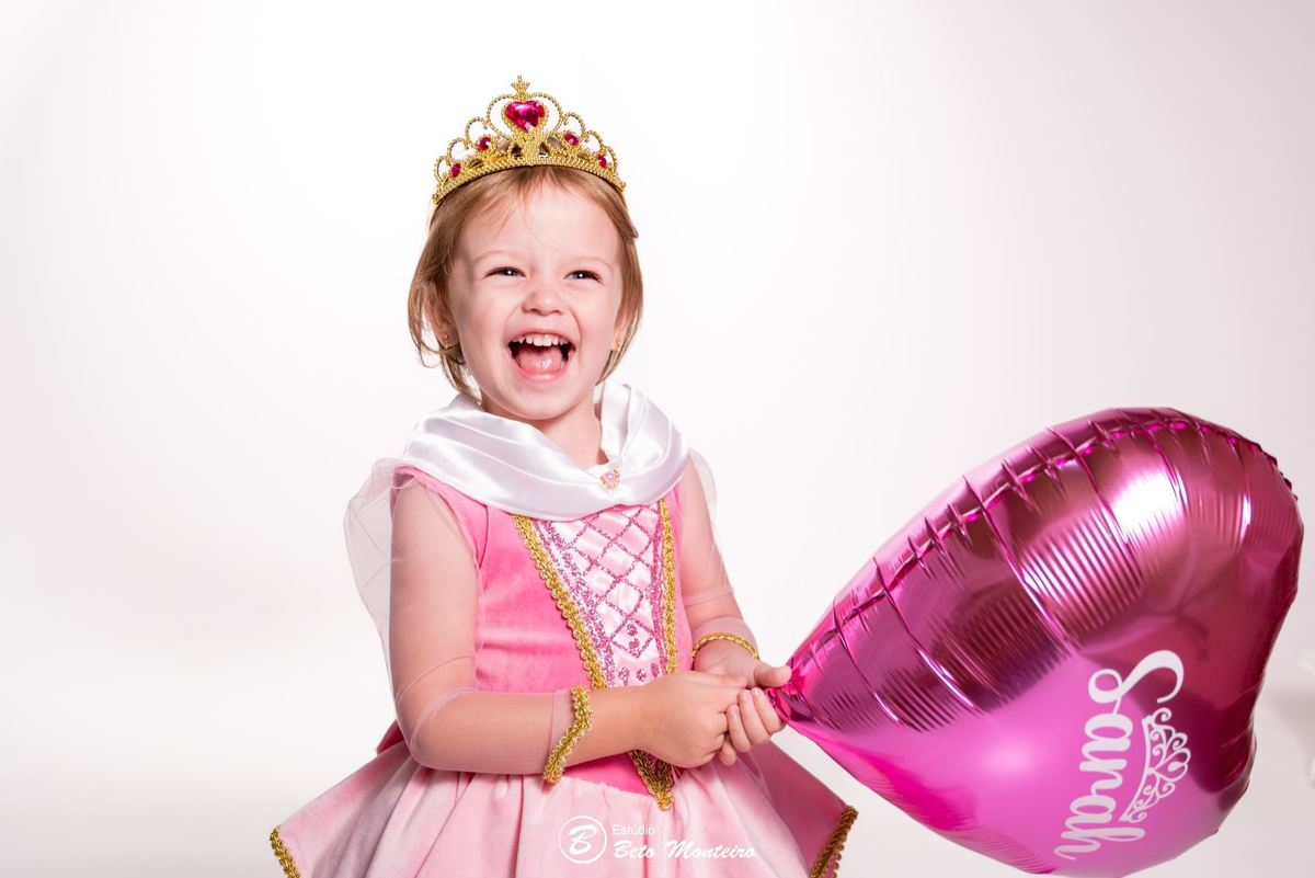 Book fotográfico Infantil - Book de fotos - Book de Criança - Book de Bebê - Book Menina - Book Menino - Book 3 anos - 3 aninhos - Bela adormecida - princesa Aurora - book de família - Estúdio Beto Monteiro - Curitiba - Sarah -  Angela - Sandro