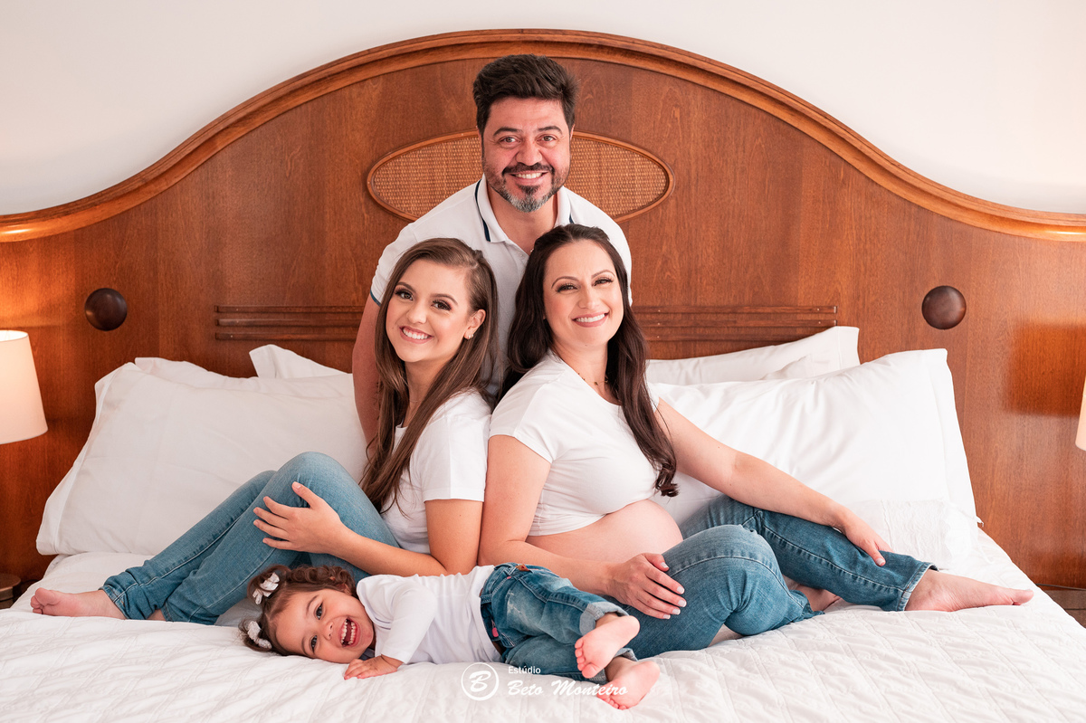Book Gestante e Família em Curitiba - Book gestante - Book de gestante lifestyle - Grávida - Gestação - Book de gestante - Estúdio Beto Monteiro - Paola Sendas - Hotel San Juan Johnscher