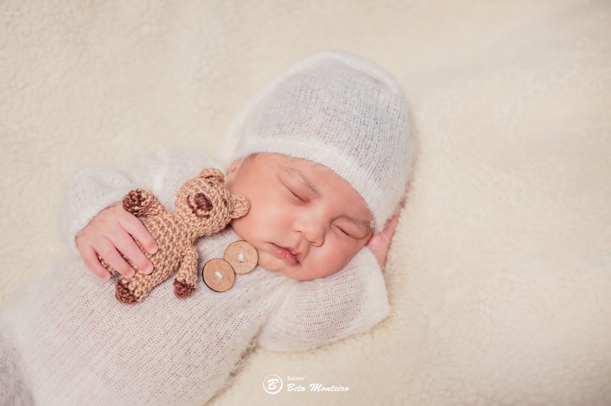 Book fotográfico New Born - Book de fotos - Book New Born - book newborn - Book de Recém-nascido - Book de Bebê - newborn menino - Estúdio Beto Monteiro - Curitiba - newborn curitiba - Mariana - Isack - Venezuela