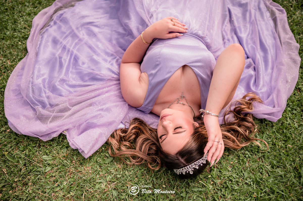 Aniversário de 15 anos - Foto e Filmagem - Debutante - Estúdio Beto Monteiro - Curitiba - fotografo de 15 anos - fotógrafa - sessão de fotos - book de fotos - book de 15 anos - fotografo - chácara ienkot - vestido de debutante - Isadora