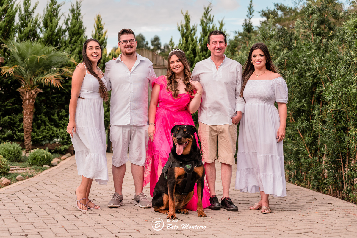 Aniversário de 15 anos - Foto e Filmagem - Debutante - Estúdio Beto Monteiro - Curitiba - fotografo de 15 anos - fotógrafa - sessão de fotos - book de fotos - book de 15 anos - fotografo - chácara ienkot - vestido de debutante - Isadora