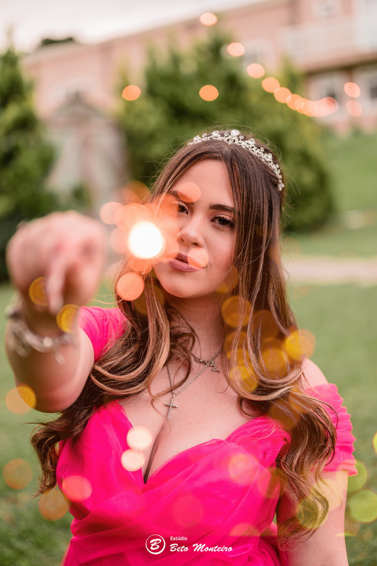 Aniversário de 15 anos - Foto e Filmagem - Debutante - Estúdio Beto Monteiro - Curitiba - fotografo de 15 anos - fotógrafa - sessão de fotos - book de fotos - book de 15 anos - fotografo - chácara ienkot - vestido de debutante - Isadora