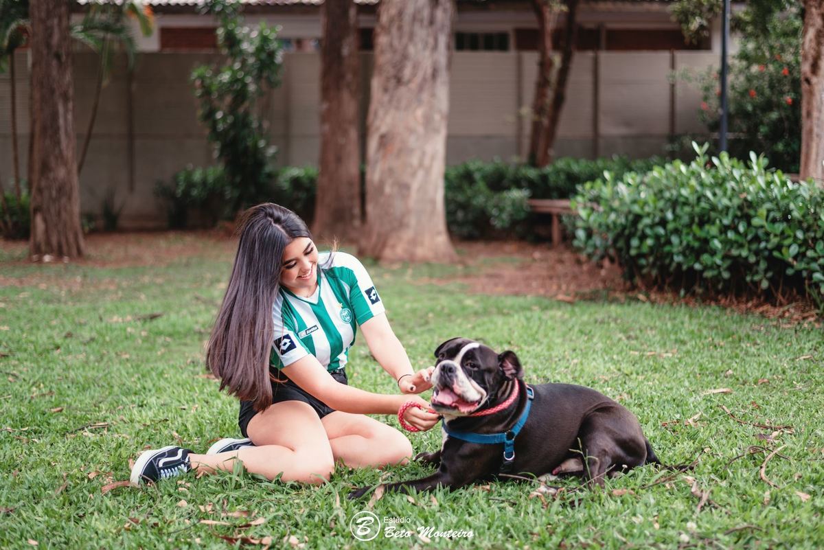 Aniversário de 15 anos - Foto e Filmagem - Debutante - Estúdio Beto Monteiro - Curitiba - fotografo de 15 anos - sessao de fotos - book de fotos - book de 15 anos - fotografa - book dos 15 - urbano - externo - street - Giovana - Giovana Toniolo - curitiba