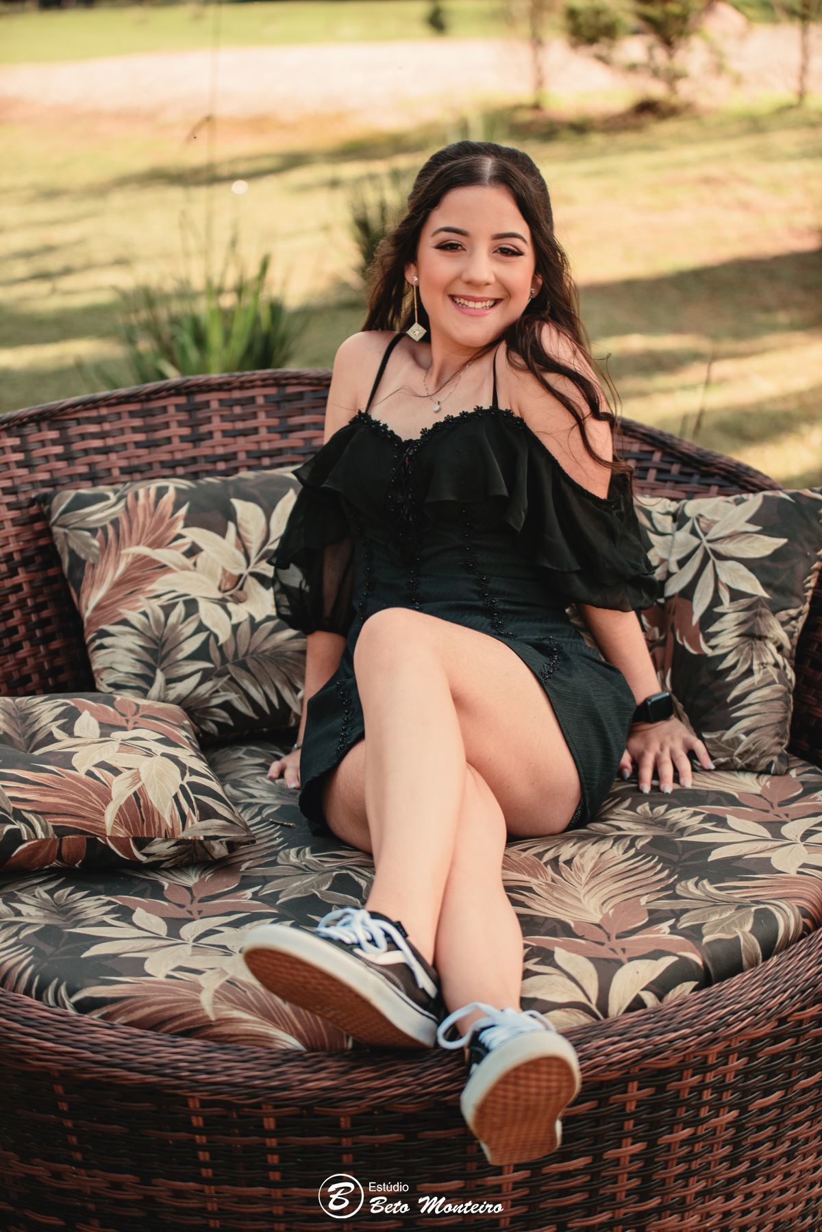 Aniversário de 15 anos - Foto e Filmagem - Debutante - Estúdio Beto Monteiro - Curitiba - fotografo de 15 anos - fotógrafa - sessão de fotos - book de fotos - book de 15 anos - fotografo - chácara ienkot - vestido de debutante - Maria Eduarda Rossato