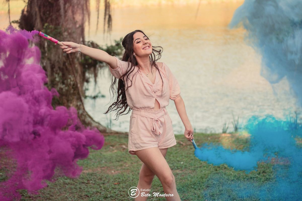 Aniversário de 15 anos - Foto e Filmagem - Debutante - Estúdio Beto Monteiro - Curitiba - fotografo de 15 anos - fotógrafa - sessão de fotos - book de fotos - book de 15 anos - fotografo - chácara ienkot - vestido de debutante - Maria Eduarda Rossato