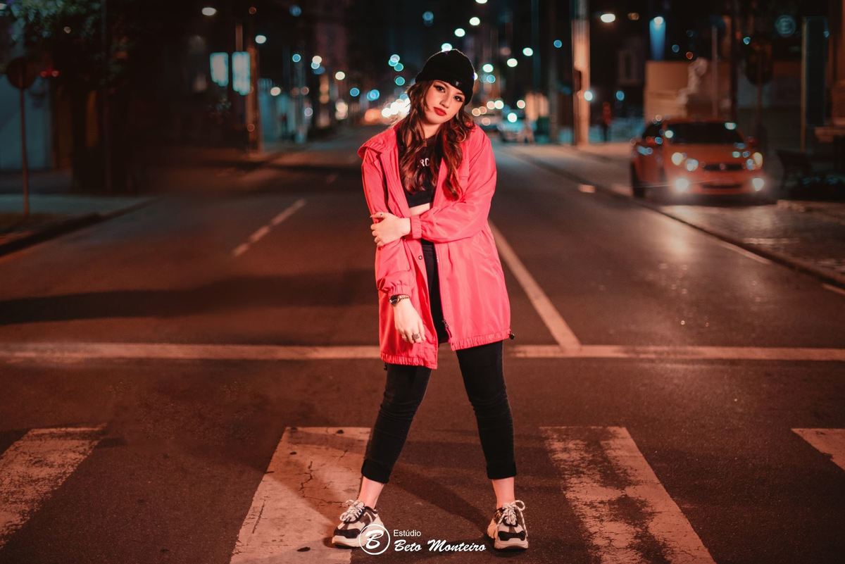 Aniversário de 15 anos - Foto e Filmagem - Debutante - Estúdio Beto Monteiro - Curitiba - fotografo de 15 anos - fotógrafa - sessão de fotos - book de fotos - book de 15 anos - fotografa - urbano - street - Marcela