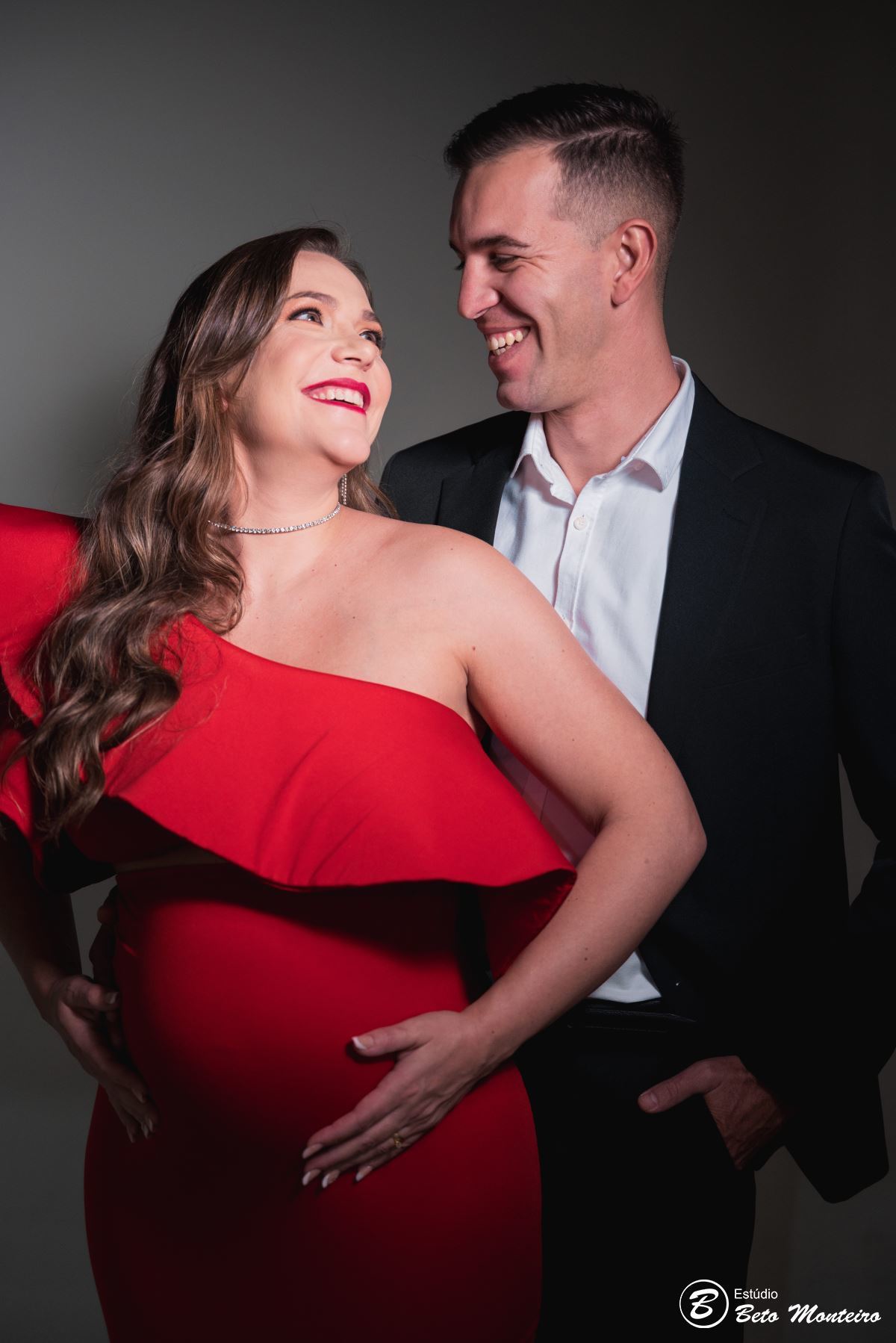 Book Gestante e Família em Curitiba - Book de gestante em estúdio - ensaio de gestante - book em estúdio - sessão fotográfica - Grávida - Gestação - Sessão de gestante - Estúdio Beto Monteiro - Ana Claudia - Eduardo - sessão externa de gestante