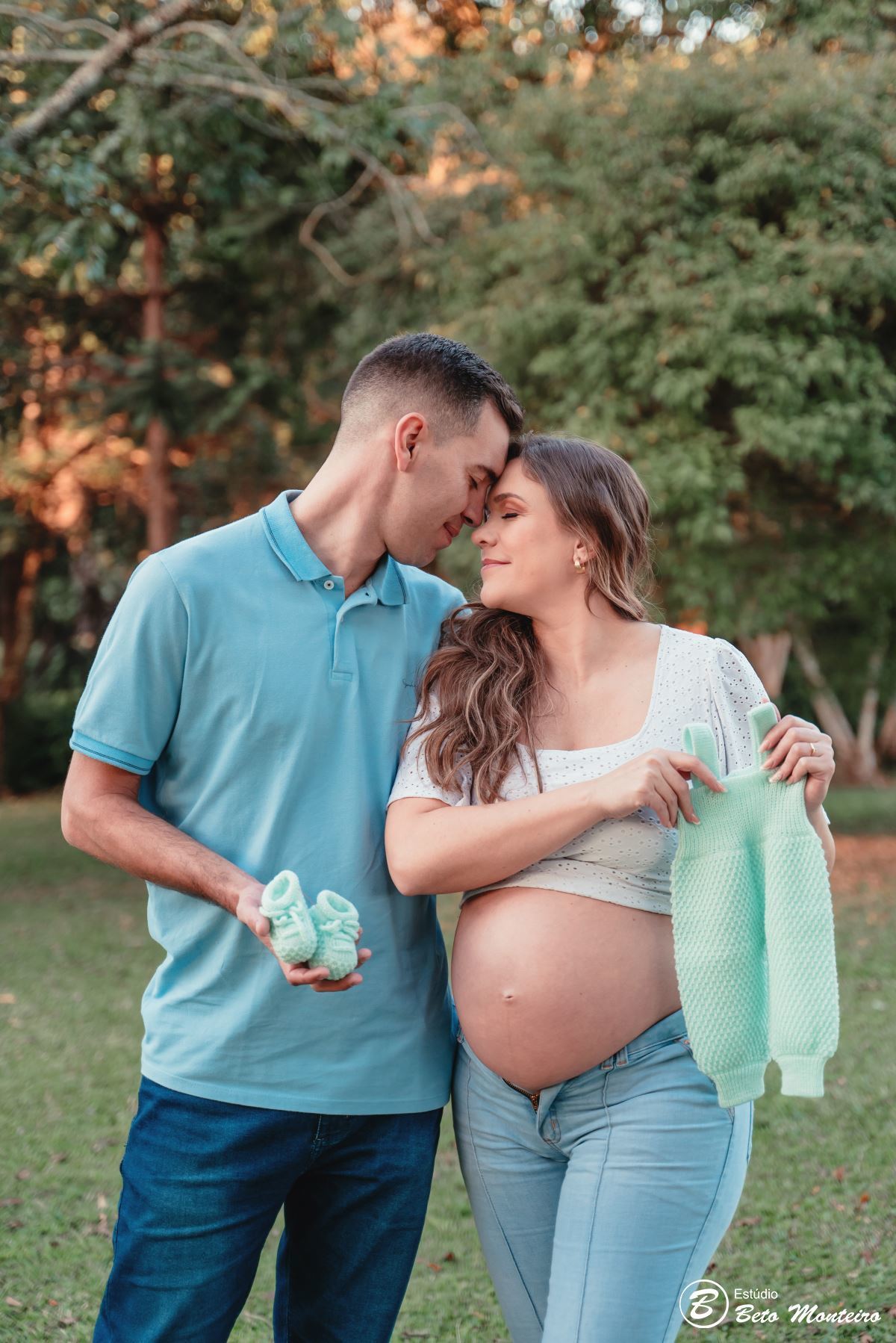 Book Gestante e Família em Curitiba - Book de gestante em estúdio - ensaio de gestante - book em estúdio - sessão fotográfica - Grávida - Gestação - Sessão de gestante - Estúdio Beto Monteiro - Ana Claudia - Eduardo - sessão externa de gestante