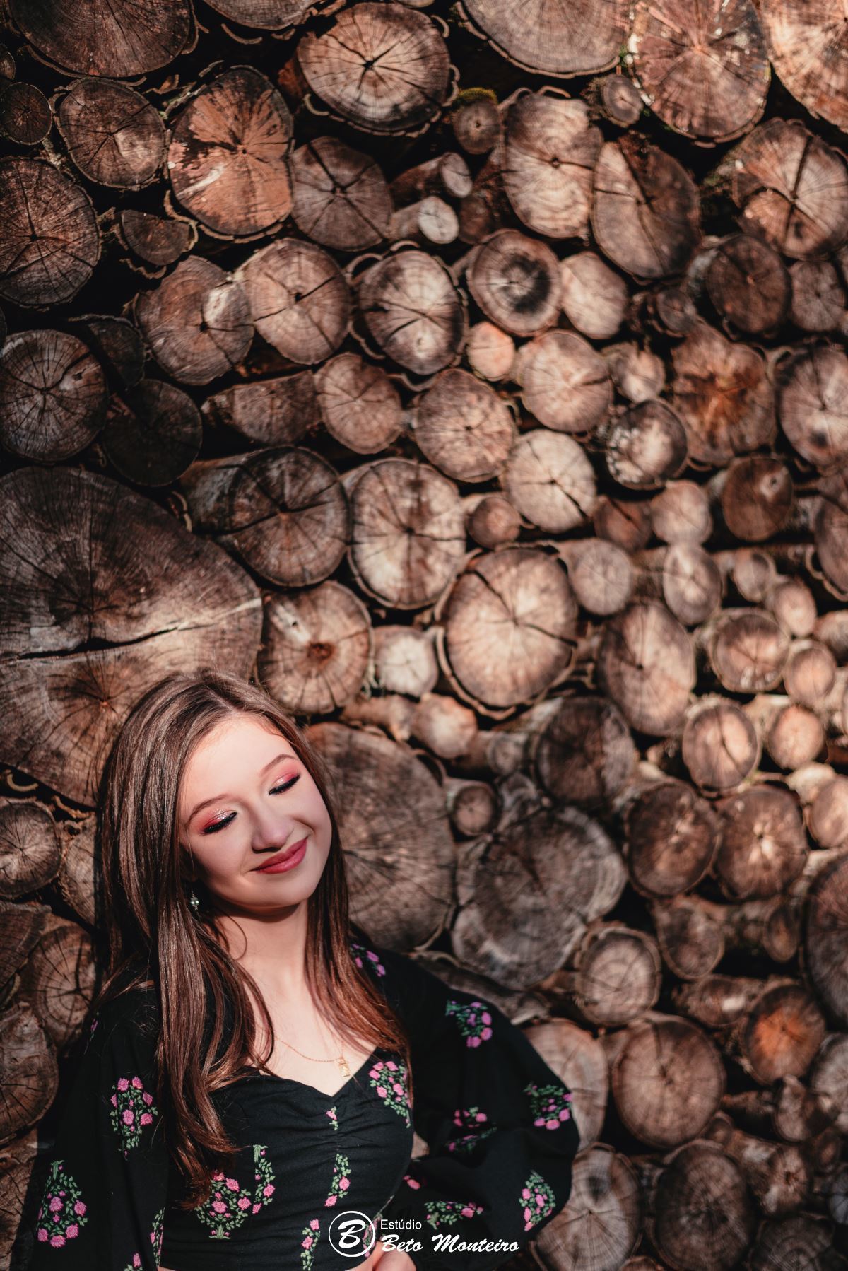 Aniversário de 15 anos - Foto e Filmagem - Debutante - Estúdio Beto Monteiro - Curitiba - fotografo de 15 anos - fotógrafa - sessão de fotos - book de fotos - book de 15 anos - chácara ienkot - vestido de debutante - Mariana