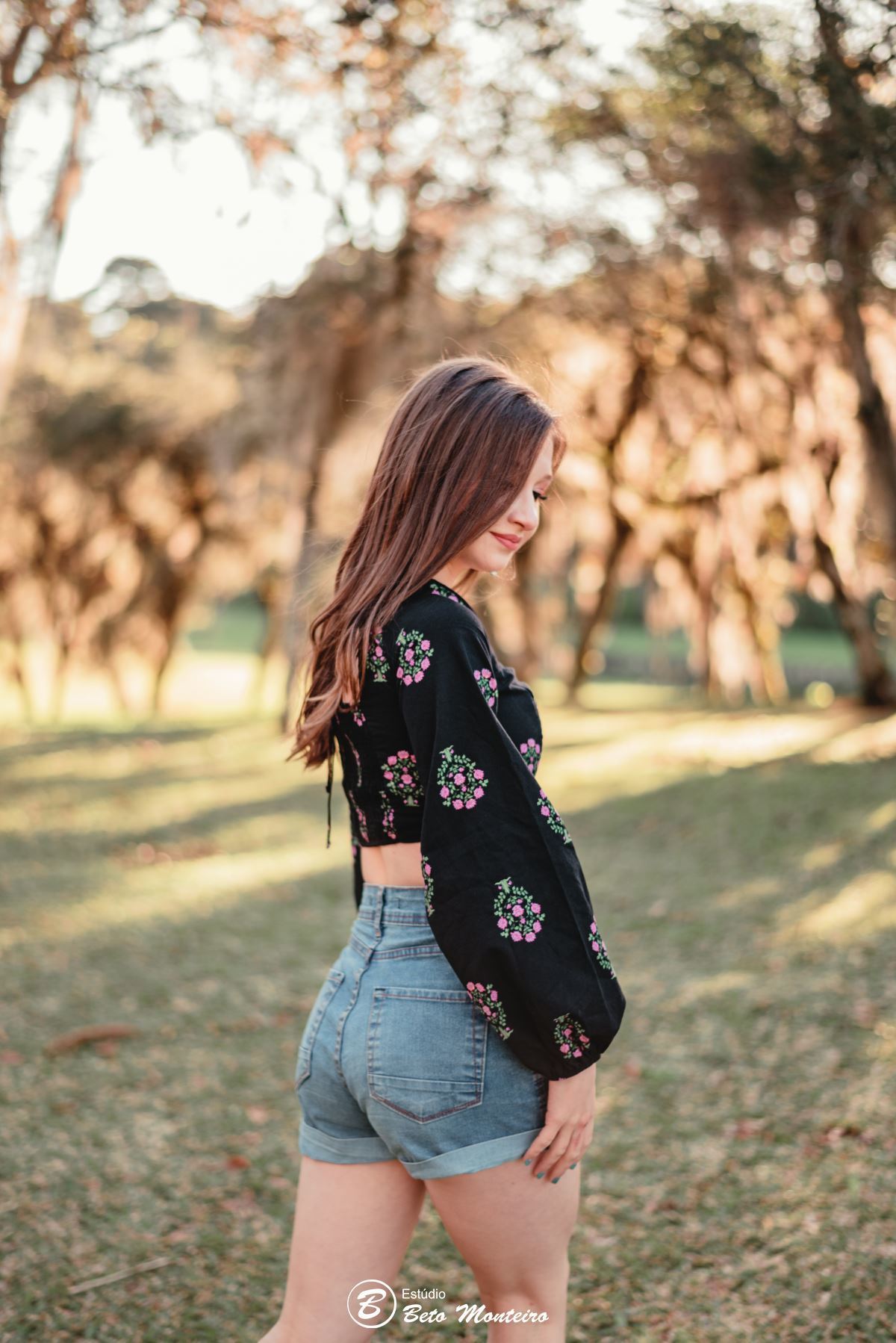 Aniversário de 15 anos - Foto e Filmagem - Debutante - Estúdio Beto Monteiro - Curitiba - fotografo de 15 anos - fotógrafa - sessão de fotos - book de fotos - book de 15 anos - chácara ienkot - vestido de debutante - Mariana