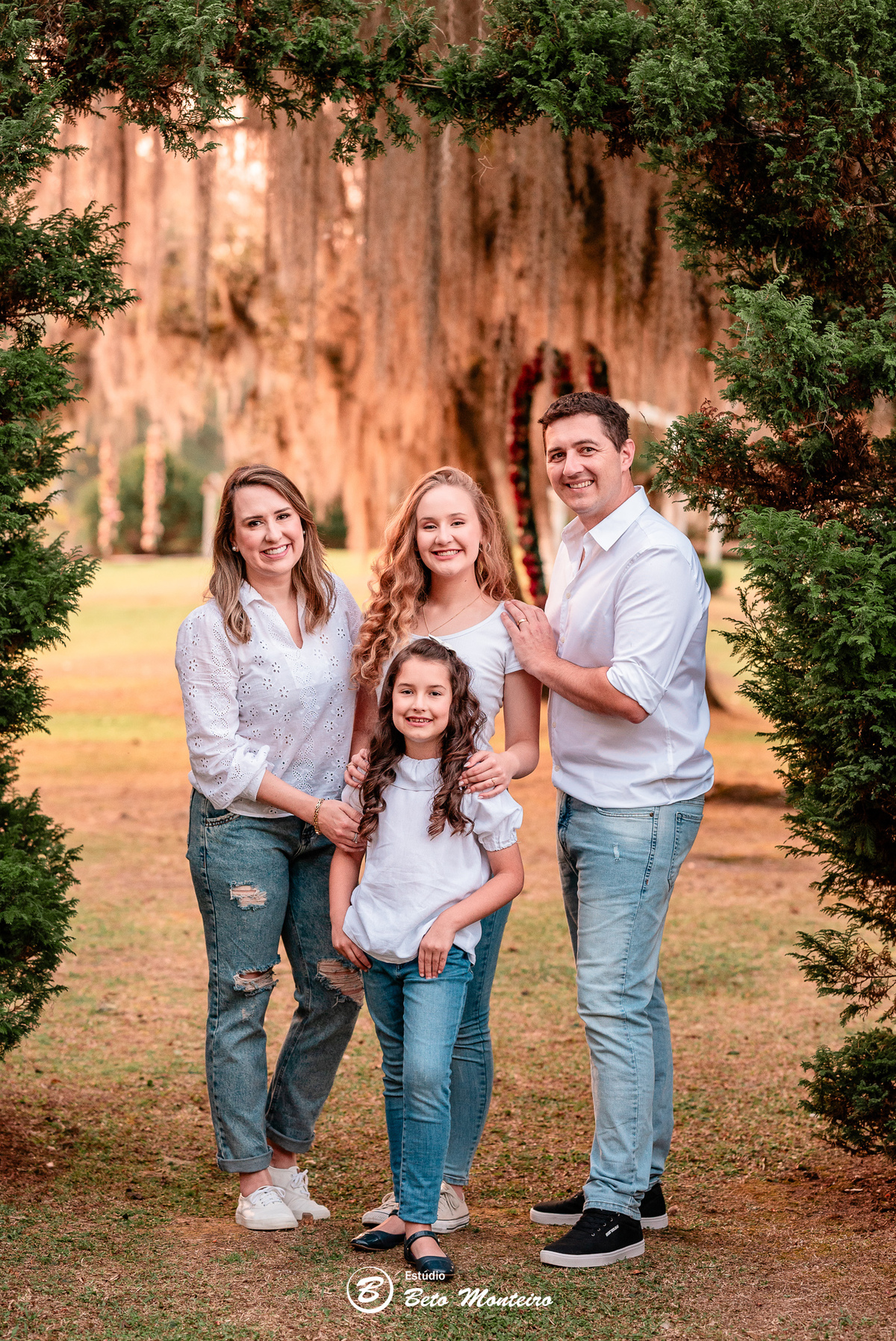 Aniversário de 15 anos - Foto e Filmagem - Debutante - Estúdio Beto Monteiro - Curitiba - fotografo de 15 anos - fotógrafa - sessão de fotos - book de fotos - book de 15 anos - chácara ienkot - vestido de debutante - Fabíola 