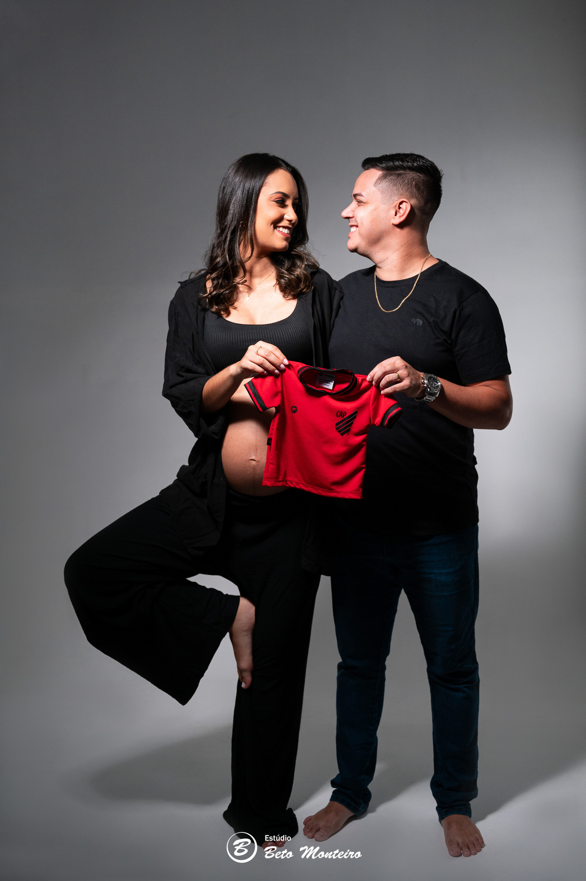 Book Gestante e Família em Curitiba - Book de gestante em estúdio - ensaio de gestante - book em estúdio - sessão fotográfica - Grávida - Gestação - Sessão de gestante - Estúdio Beto Monteiro - Jady - Daniel - Samuel