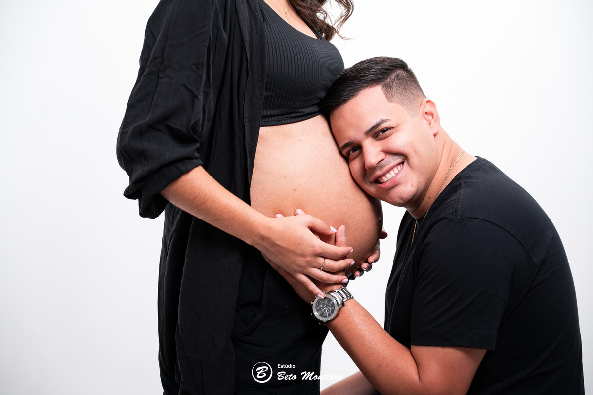 Book Gestante e Família em Curitiba - Book de gestante em estúdio - ensaio de gestante - book em estúdio - sessão fotográfica - Grávida - Gestação - Sessão de gestante - Estúdio Beto Monteiro - Jady - Daniel - Samuel