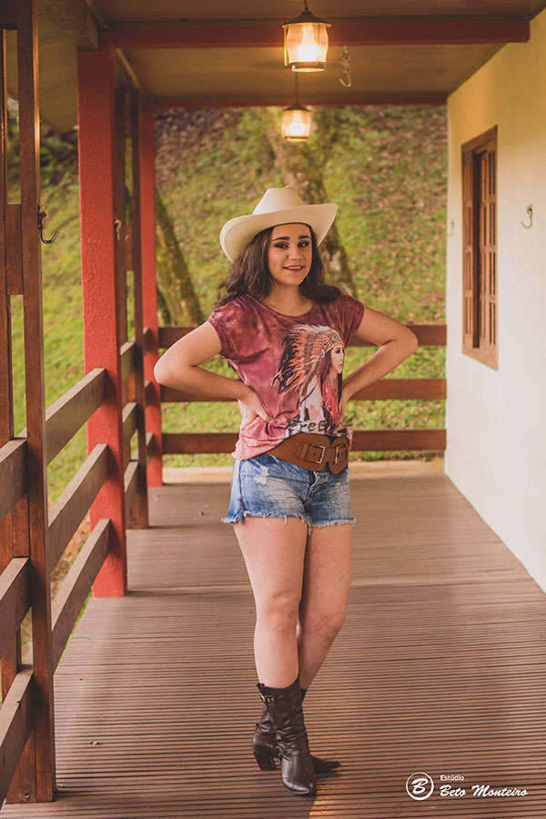 book de fotos - maria eduarda - estúdio e externa - curitiba - campo largo - chacara - country - preto e branco - fotografia - fotografo - estudio beto monteiro