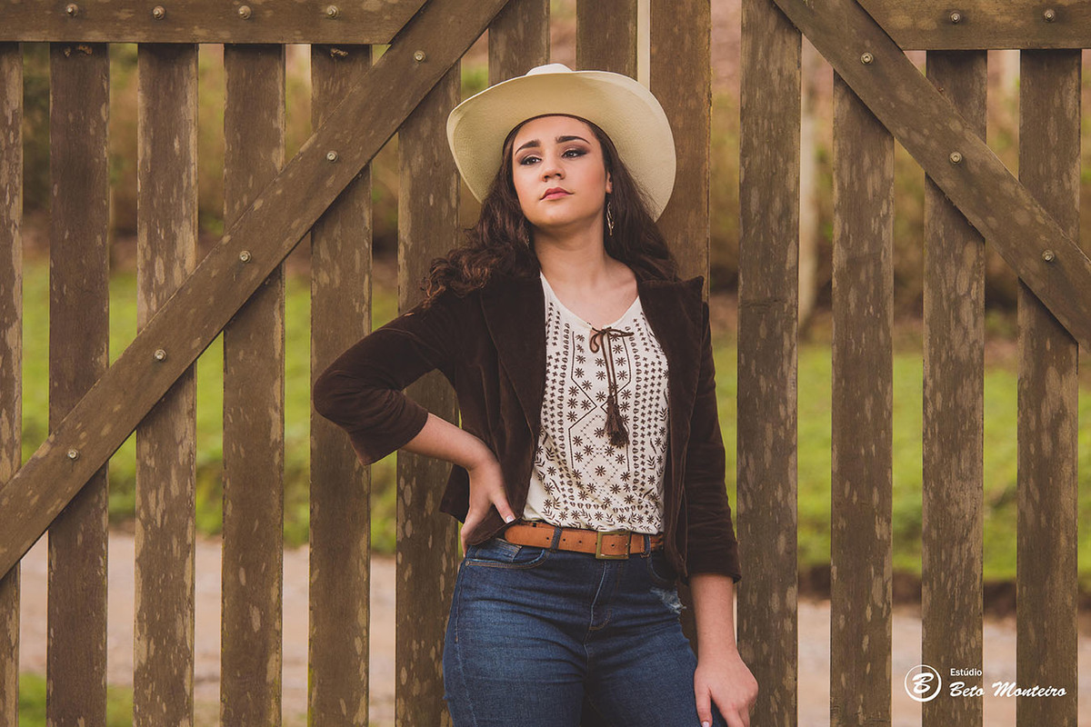 book de fotos - maria eduarda - estúdio e externa - curitiba - campo largo - chacara - country - preto e branco - fotografia - fotografo - estudio beto monteiro