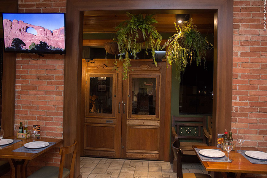 Carmela Pizzeria - fotografia de ambientes - foto de pizza - foto do cardapio - fotografia institucional - estudio beto monteiro - curitiba pr