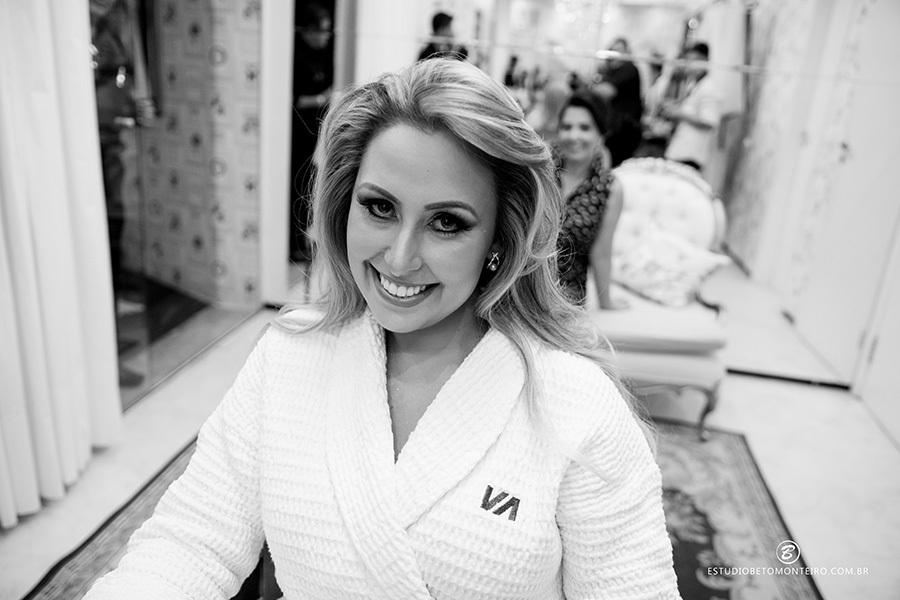 Casamento Debora e Rodrigo - Fotografia e Filmagem de Casamento - Making of da noiva - Curitiba - Londrina - Moress Buffet - Estúdio Beto Monteiro