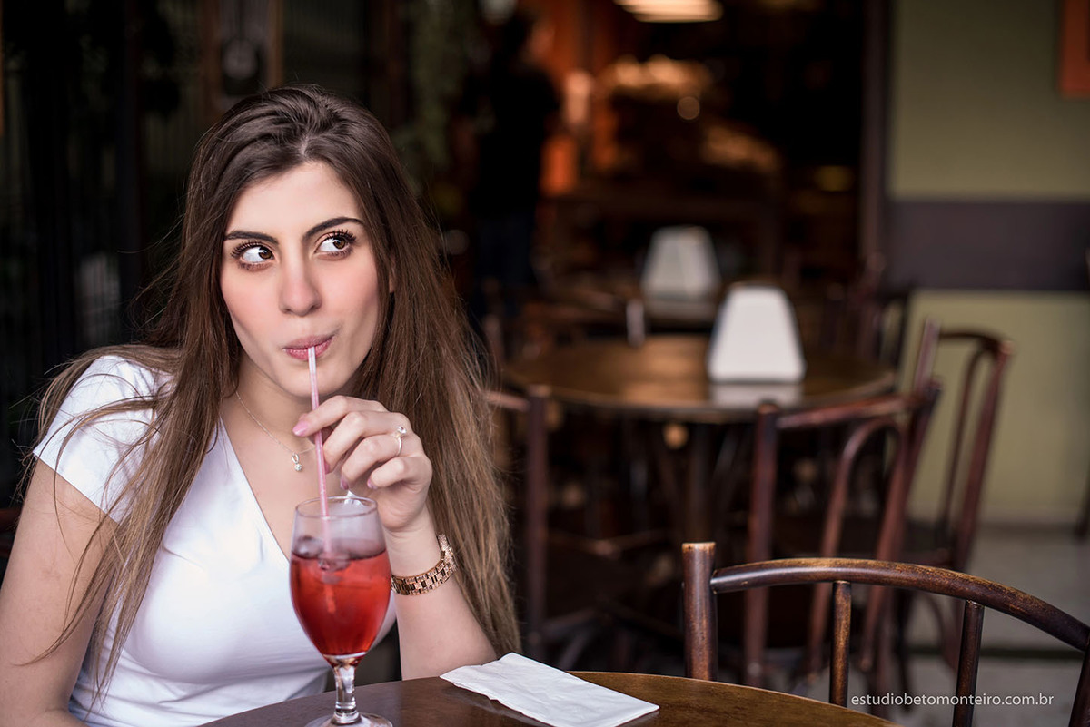 Aniversário de 15 anos - Foto e Filmagem - Debutante - Estúdio Beto Monteiro - Curitiba - fotografo de 15 anos - sessao de fotos - book de fotos - book de 15 anos - fotografo - yasmin muniz - book dos 15 - street - urbano - parque - luzes