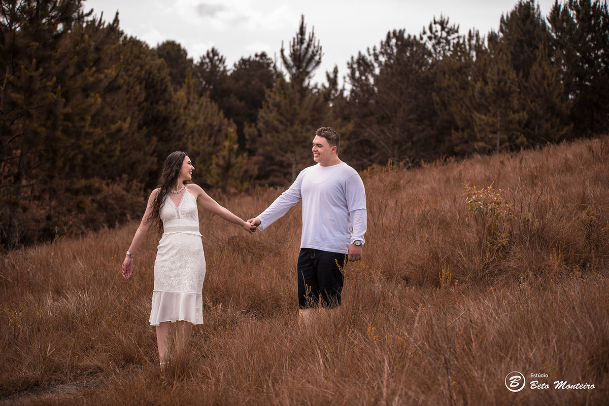 Casamento - Wedding - Pré-Casamento - Cobertura de casamento - foto e filmagem de casamento - Wedding Day - Pré-Wedding - Trash the dress - Estúdio Beto Monteiro - Curitiba - Recanto dos Papagaios - Palmeira - natureza verde - casal de branco