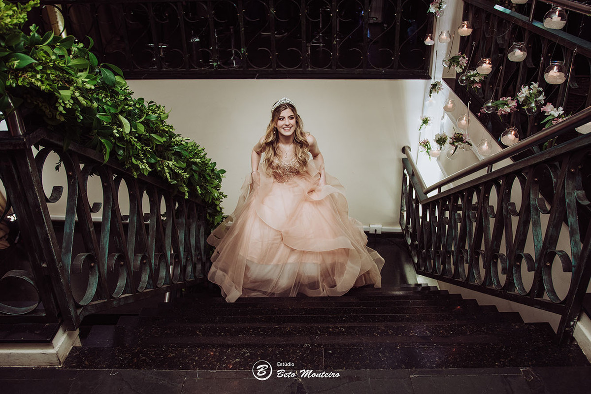 Aniversário de 15 anos - Cobertura fotografica - Cobertura de filmagem - Foto e Filmagem de 15 anos - Debutante - Estúdio Beto Monteiro - Curitiba - fotografo de 15 anos - buffet ilha do melh - jad decoracoes