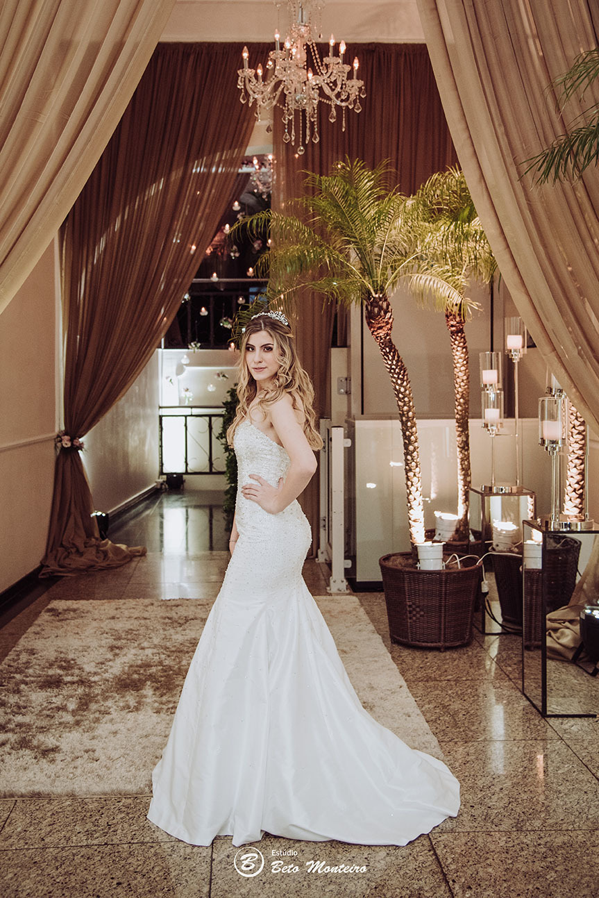 Aniversário de 15 anos - Cobertura fotografica - Cobertura de filmagem - Foto e Filmagem de 15 anos - Debutante - Estúdio Beto Monteiro - Curitiba - fotografo de 15 anos - buffet ilha do melh - jad decoracoes