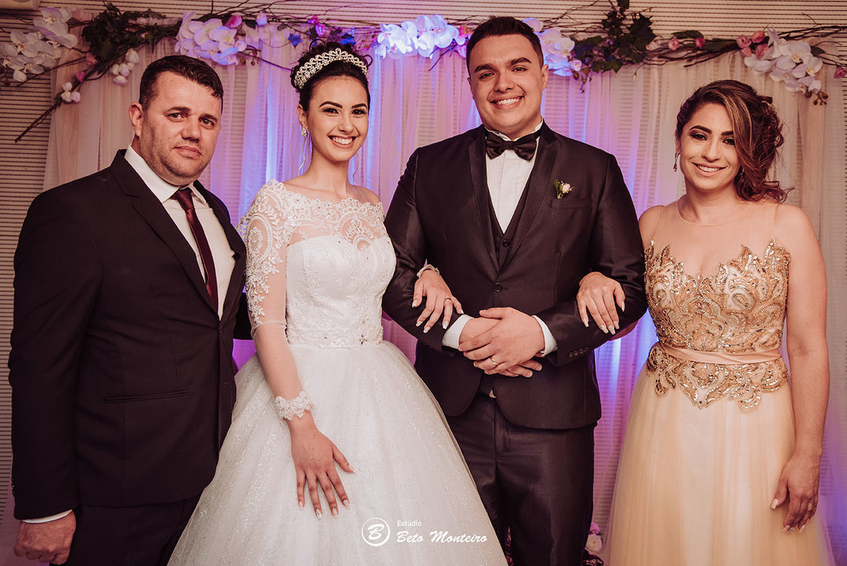 Casamento - Pré-Casamento - Pré-wedding - Trash the dress - Book de casal - Sessão de noivos - Estúdio Beto Monteiro - Curitiba - Deucher Hall - Buffet Deucher - Patricia Stocco e Thomas Maurilio - fotografo de casamento