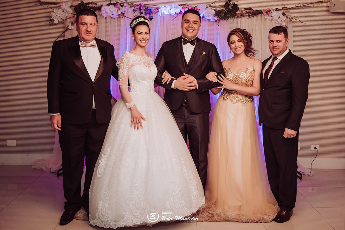 Casamento - Pré-Casamento - Pré-wedding - Trash the dress - Book de casal - Sessão de noivos - Estúdio Beto Monteiro - Curitiba - Deucher Hall - Buffet Deucher - Patricia Stocco e Thomas Maurilio - fotografo de casamento