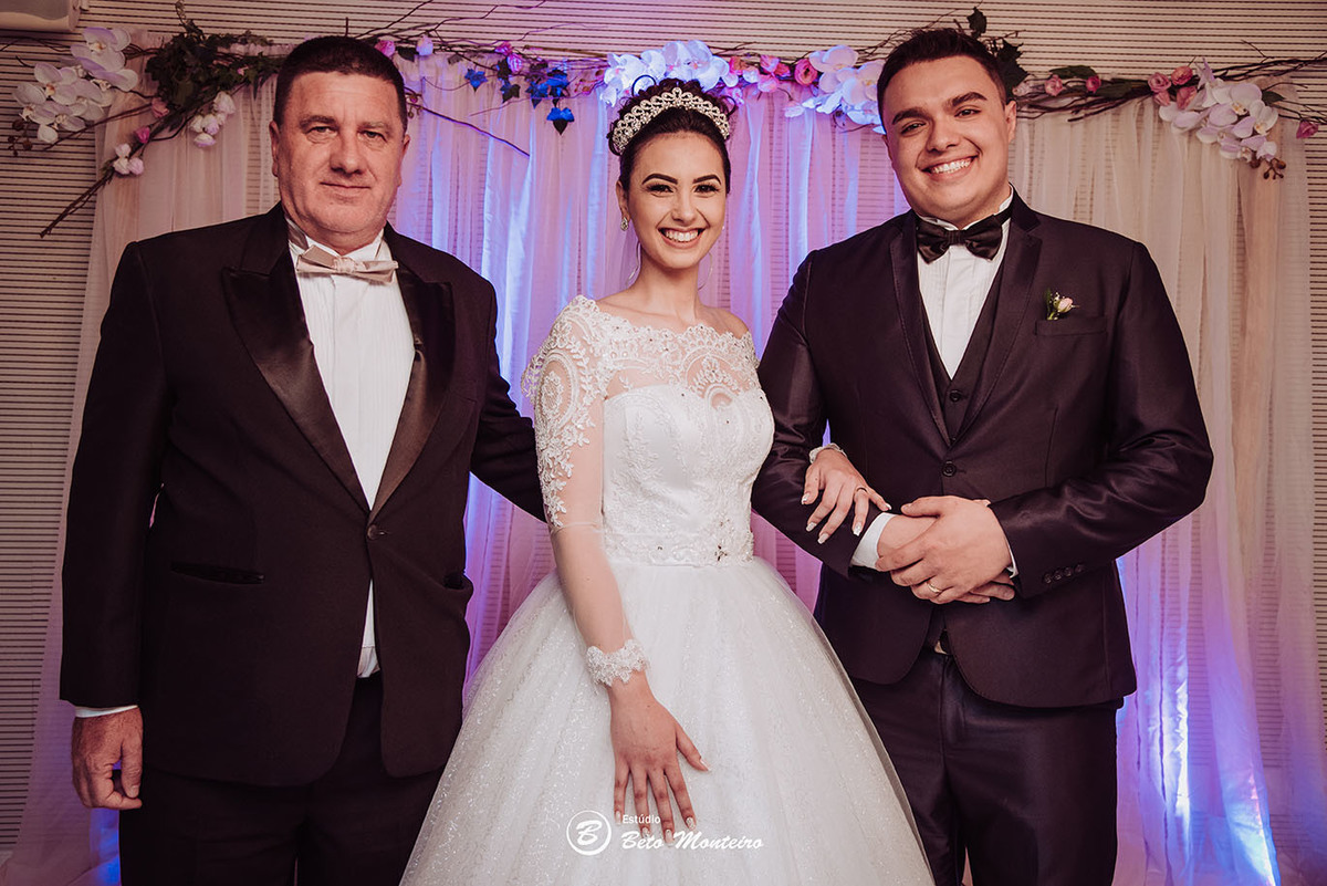 Casamento - Pré-Casamento - Pré-wedding - Trash the dress - Book de casal - Sessão de noivos - Estúdio Beto Monteiro - Curitiba - Deucher Hall - Buffet Deucher - Patricia Stocco e Thomas Maurilio - fotografo de casamento