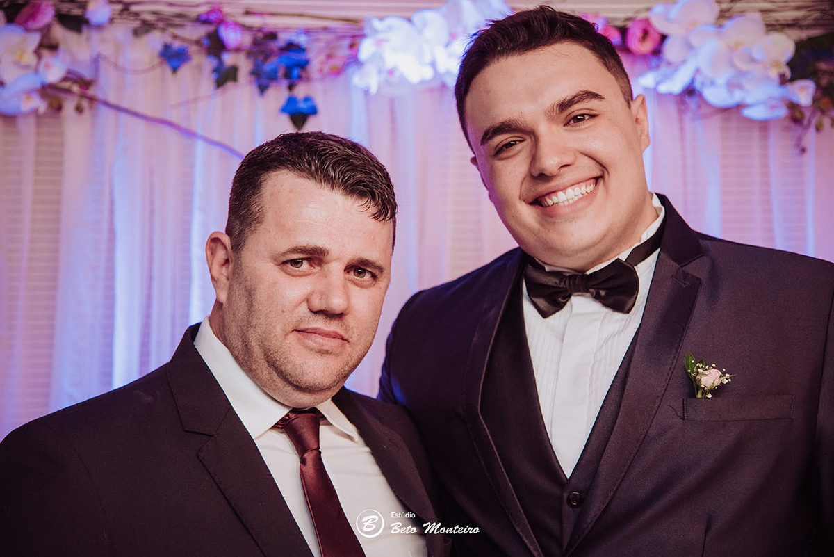 Casamento - Pré-Casamento - Pré-wedding - Trash the dress - Book de casal - Sessão de noivos - Estúdio Beto Monteiro - Curitiba - Deucher Hall - Buffet Deucher - Patricia Stocco e Thomas Maurilio - fotografo de casamento