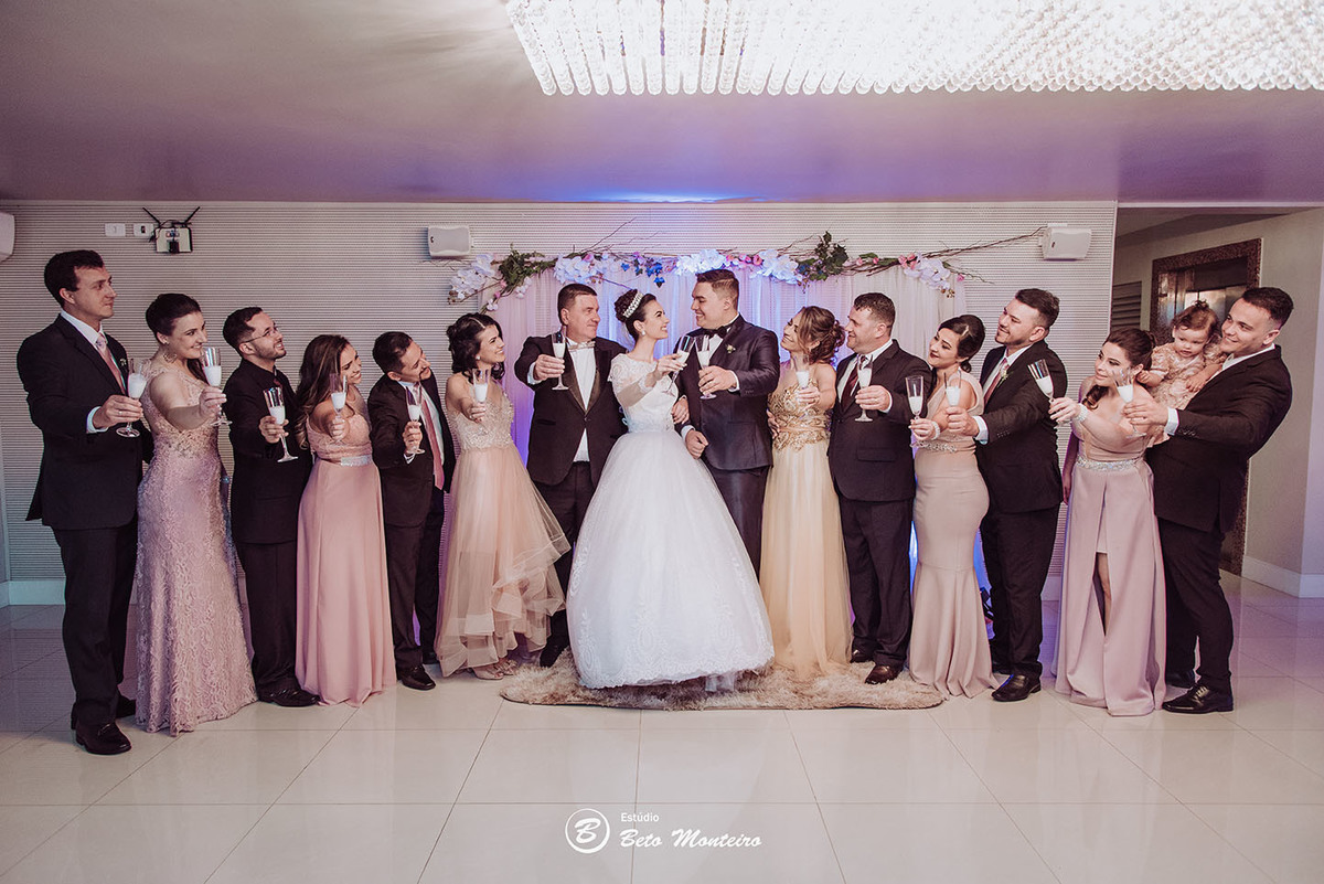 Casamento - Pré-Casamento - Pré-wedding - Trash the dress - Book de casal - Sessão de noivos - Estúdio Beto Monteiro - Curitiba - Deucher Hall - Buffet Deucher - Patricia Stocco e Thomas Maurilio - fotografo de casamento