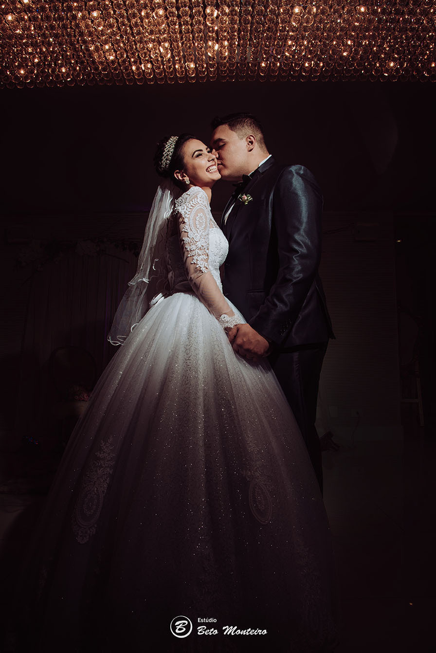 Casamento - Pré-Casamento - Pré-wedding - Trash the dress - Book de casal - Sessão de noivos - Estúdio Beto Monteiro - Curitiba - Deucher Hall - Buffet Deucher - Patricia Stocco e Thomas Maurilio - fotografo de casamento