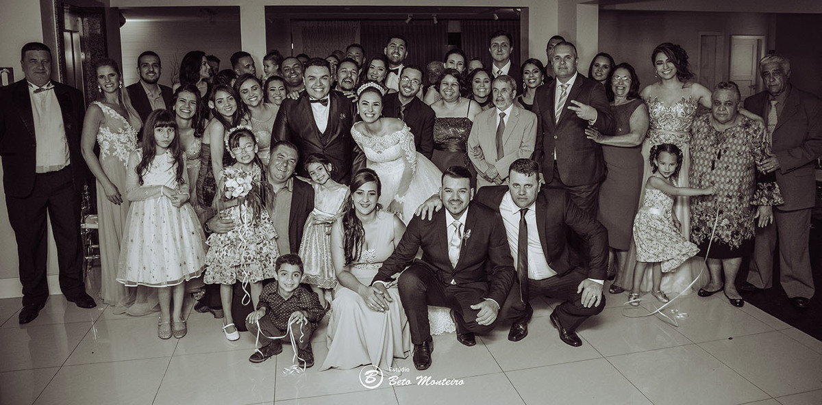 Casamento - Pré-Casamento - Pré-wedding - Trash the dress - Book de casal - Sessão de noivos - Estúdio Beto Monteiro - Curitiba - Deucher Hall - Buffet Deucher - Patricia Stocco e Thomas Maurilio - fotografo de casamento