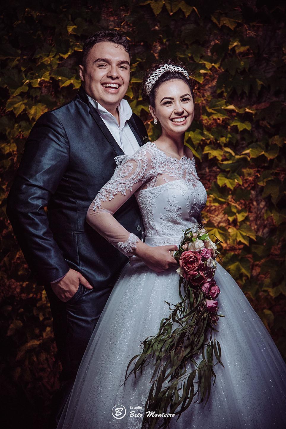 Casamento - Pré-Casamento - Pré-wedding - Trash the dress - Book de casal - Sessão de noivos - Estúdio Beto Monteiro - Curitiba - Deucher Hall - Buffet Deucher - Patricia Stocco e Thomas Maurilio - fotografo de casamento