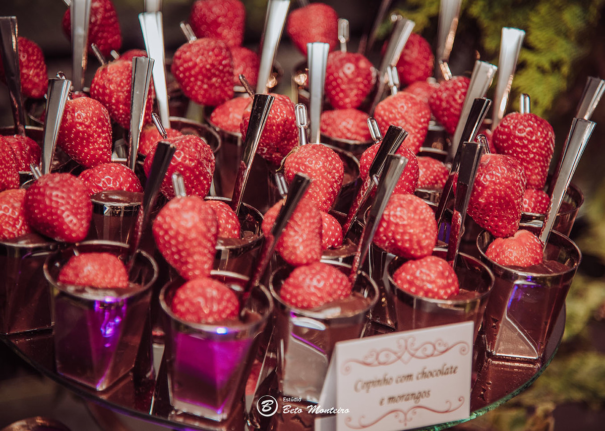 Casamento - Pré-Casamento - Pré-wedding - Trash the dress - Book de casal - Sessão de noivos - Estúdio Beto Monteiro - Curitiba - Deucher Hall - Buffet Deucher - Patricia Stocco e Thomas Maurilio - fotografo de casamento