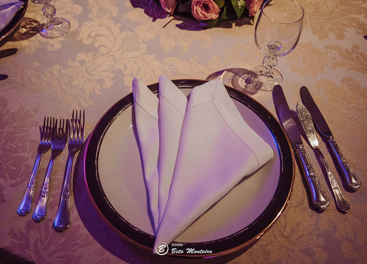 Casamento - Pré-Casamento - Pré-wedding - Trash the dress - Book de casal - Sessão de noivos - Estúdio Beto Monteiro - Curitiba - Deucher Hall - Buffet Deucher - Patricia Stocco e Thomas Maurilio - fotografo de casamento