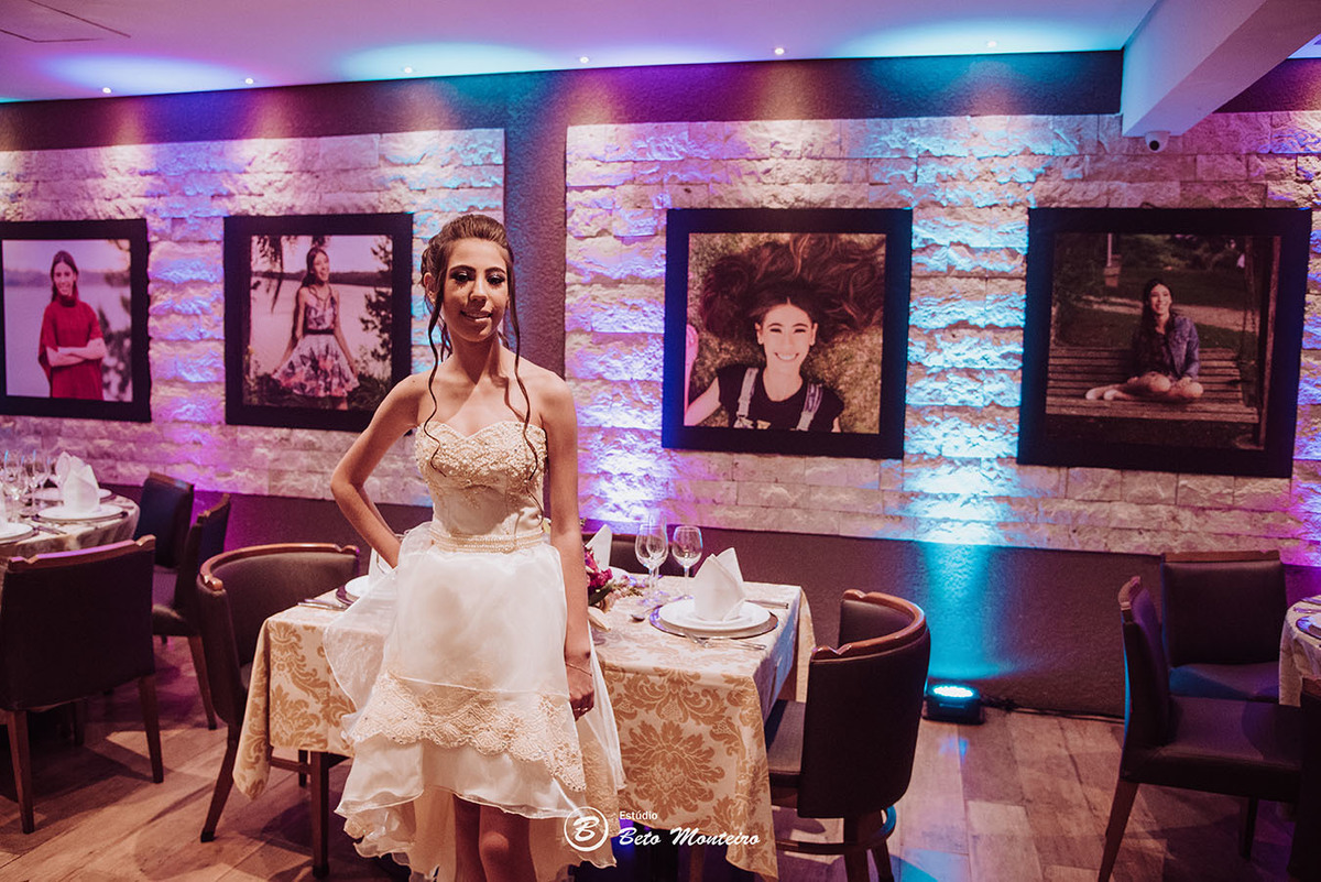 Aniversário de 15 anos - Cobertura fotografica - Cobertura de filmagem - Foto e Filmagem de 15 anos - Debutante - Estúdio Beto Monteiro - Curitiba - fotografo de 15 anos - ohana restaurante - Ananda lima makeup - pink cerimonial