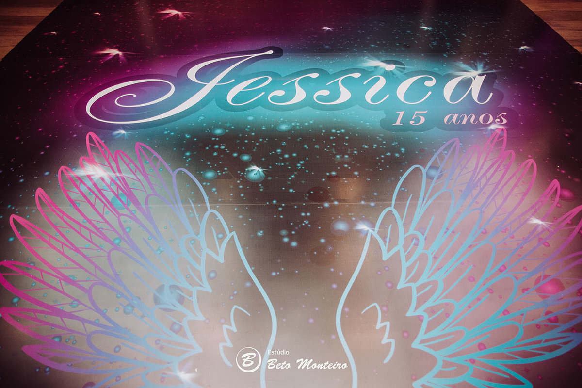 https://www.estudiobetomonteiro.com.br/portfolio/15-anos/365303-fotografo-15-anos-jessica-ohana-curitiba