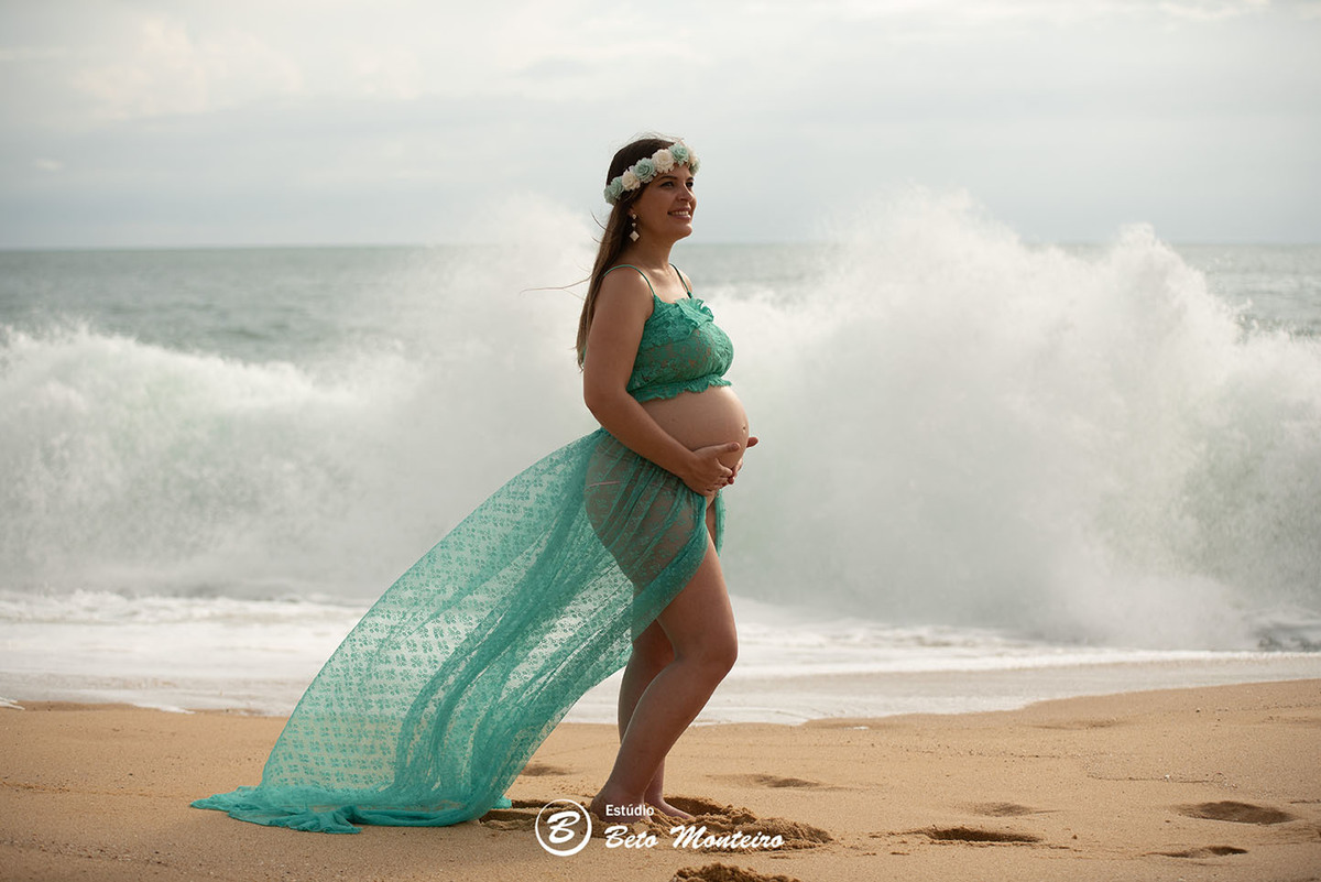 Laura Monteiro e Kleber - Isabela - Book Gestante e Familia em Curitiba - Vestido rosa - Praia - Laranjeiras - Balneario Camboriu - Book de gestante na praia - Fotos ao ar livre - Grávida - Gestação - Estudio Beto Monteiro