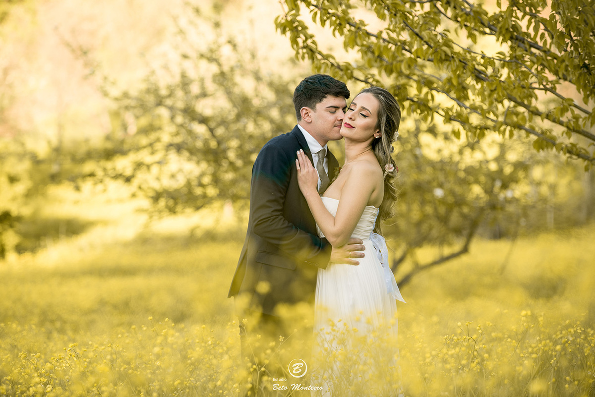 Bruna e Felipe - fotografia em florenca italia europa - fotografo na europa - casamento europa - casal - noivo - noiva - wedding - estudio beto monteiro - noivo curitiba - fotografo - fotografo de casamento - casal no campo - paisagem