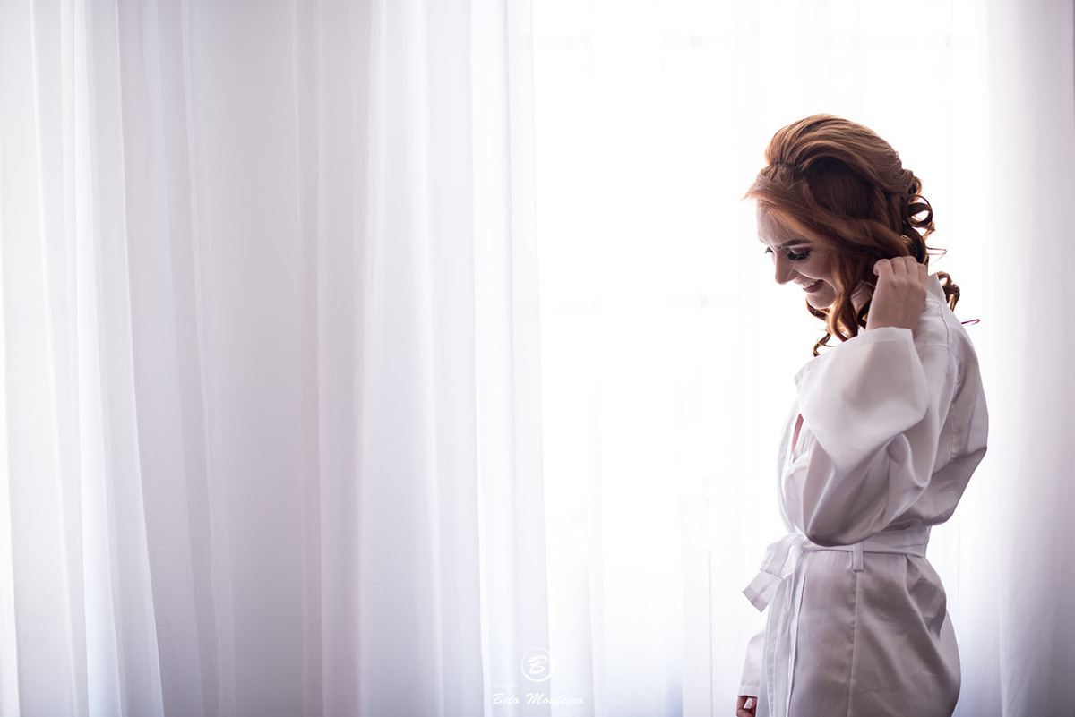 Casamento - Wedding - Pré-Casamento - Cobertura de casamento - foto e filmagem de casamento - Wedding Day - Pré-Wedding - Trash the dress - Estúdio Beto Monteiro - Curitiba - fotografia de casamento - são josé dos pinhais - winners - noiva com vestido