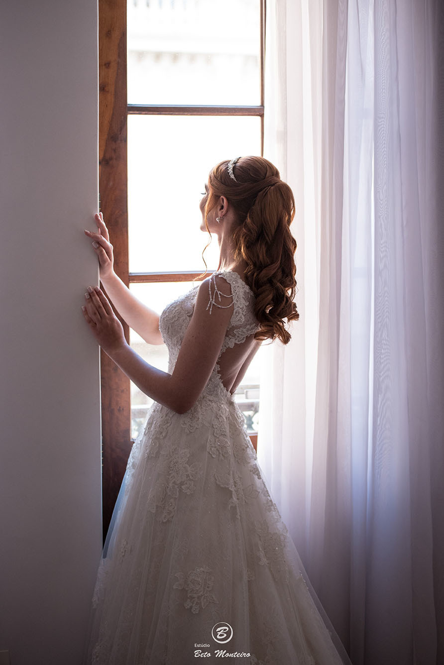 Casamento - Wedding - Pré-Casamento - Cobertura de casamento - foto e filmagem de casamento - Wedding Day - Pré-Wedding - Trash the dress - Estúdio Beto Monteiro - Curitiba - fotografia de casamento - são josé dos pinhais - winners - noiva com vestido