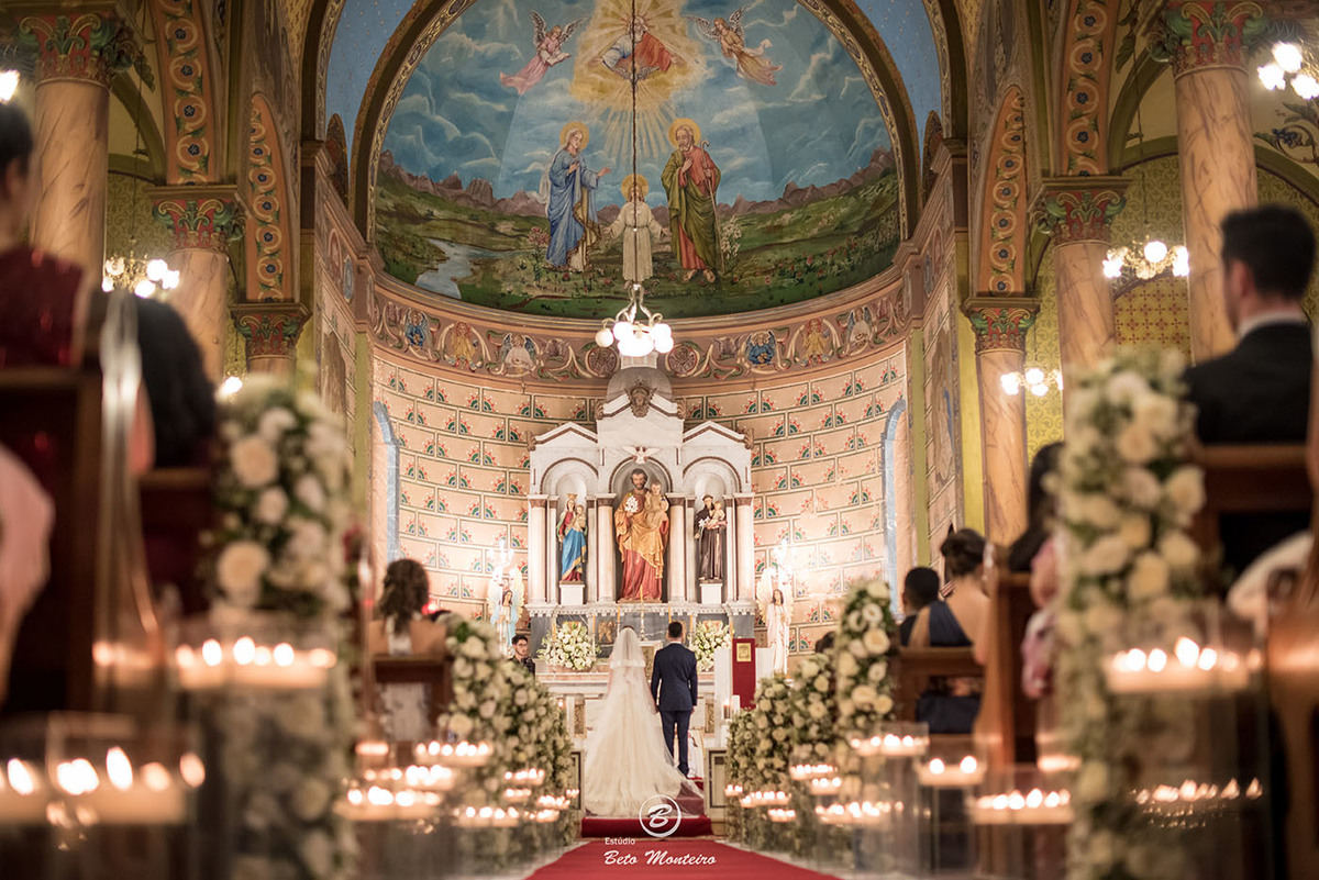 Casamento - Wedding - Pré-Casamento - Cobertura de casamento - foto e filmagem de casamento - Wedding Day - Pré-Wedding - Trash the dress - Estúdio Beto Monteiro - Curitiba - fotografia de casamento - são josé dos pinhais - winners - noiva no carro igreja