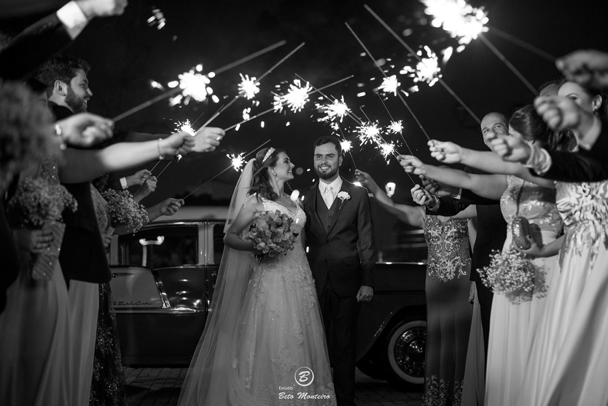 Casamento - Wedding - Pré-Casamento - Cobertura de casamento - foto e filmagem de casamento - Wedding Day - Pré-Wedding - Trash the dress - Estúdio Beto Monteiro - Curitiba - fotografia de casamento - são josé dos pinhais - winners - saida dos noivos